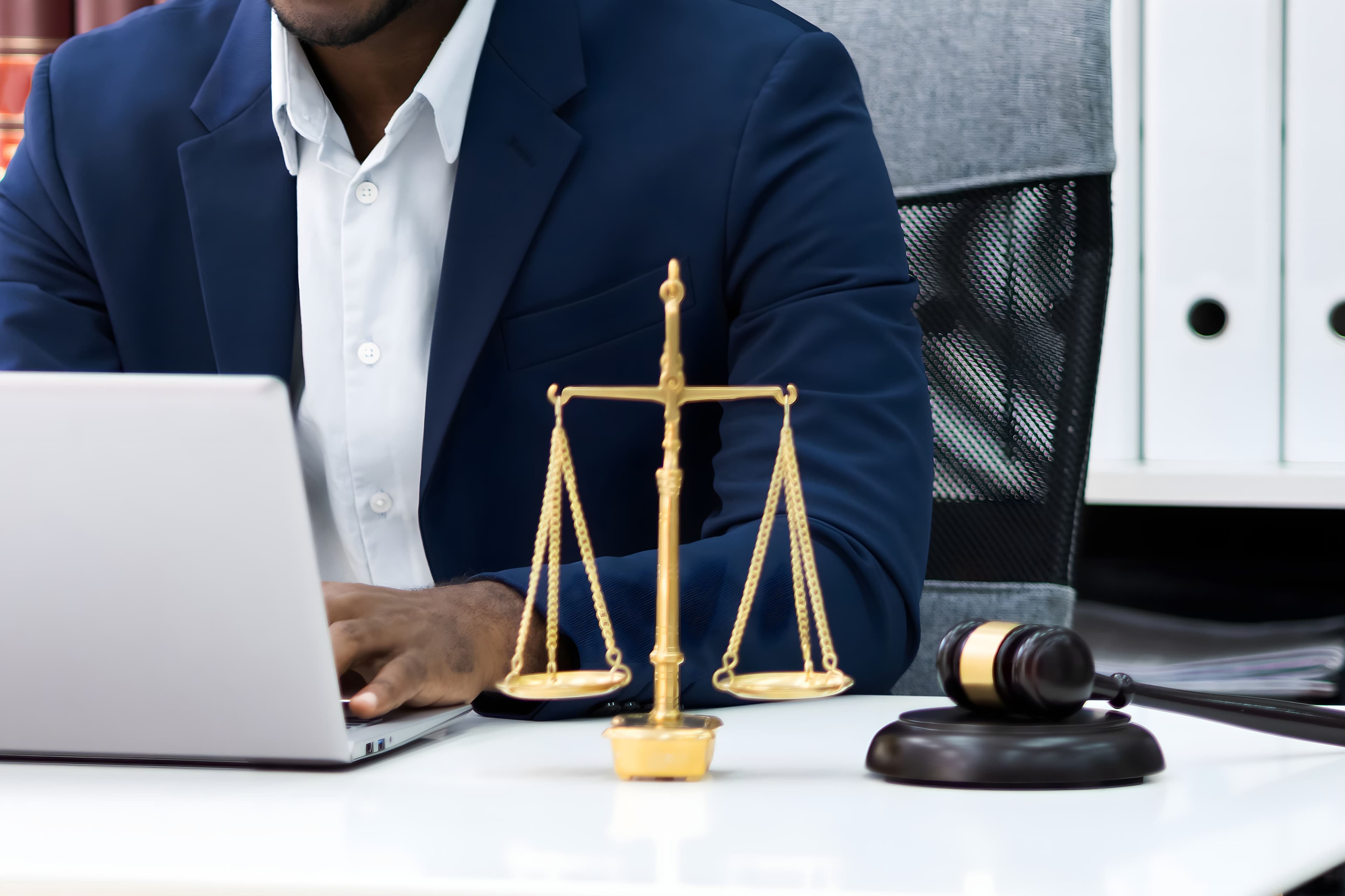 AI for Legal Research: Tools, Tips, and Examples